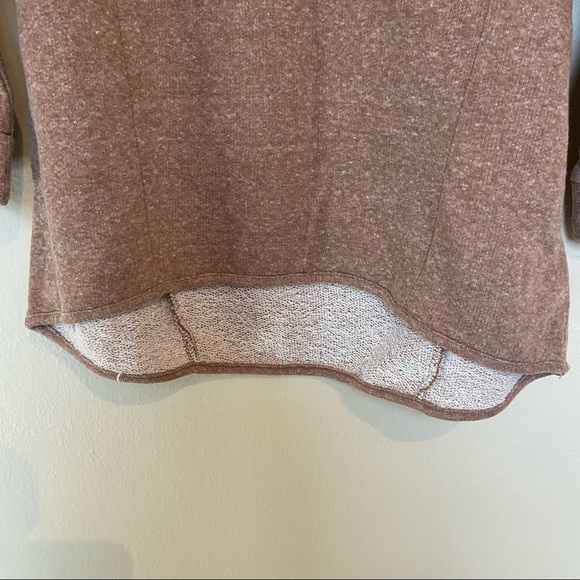 BNWOT Xhilaration high low sequined sweater SZ-M - Picture 5 of 6